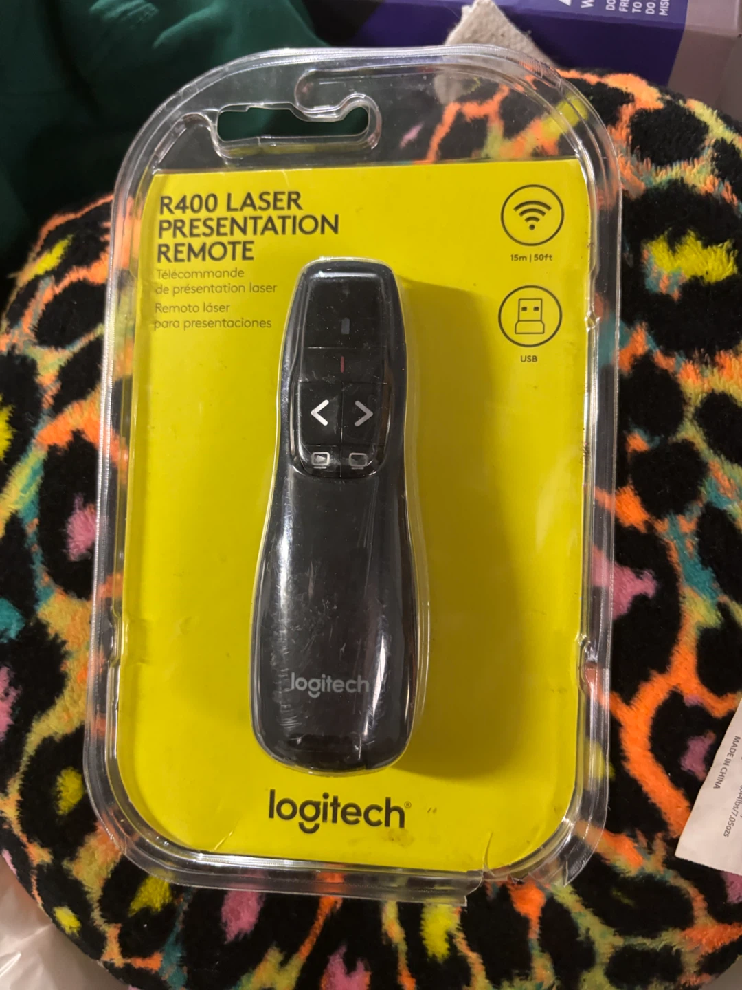 Logitech R400 Wireless Presentation Remote - photo 3