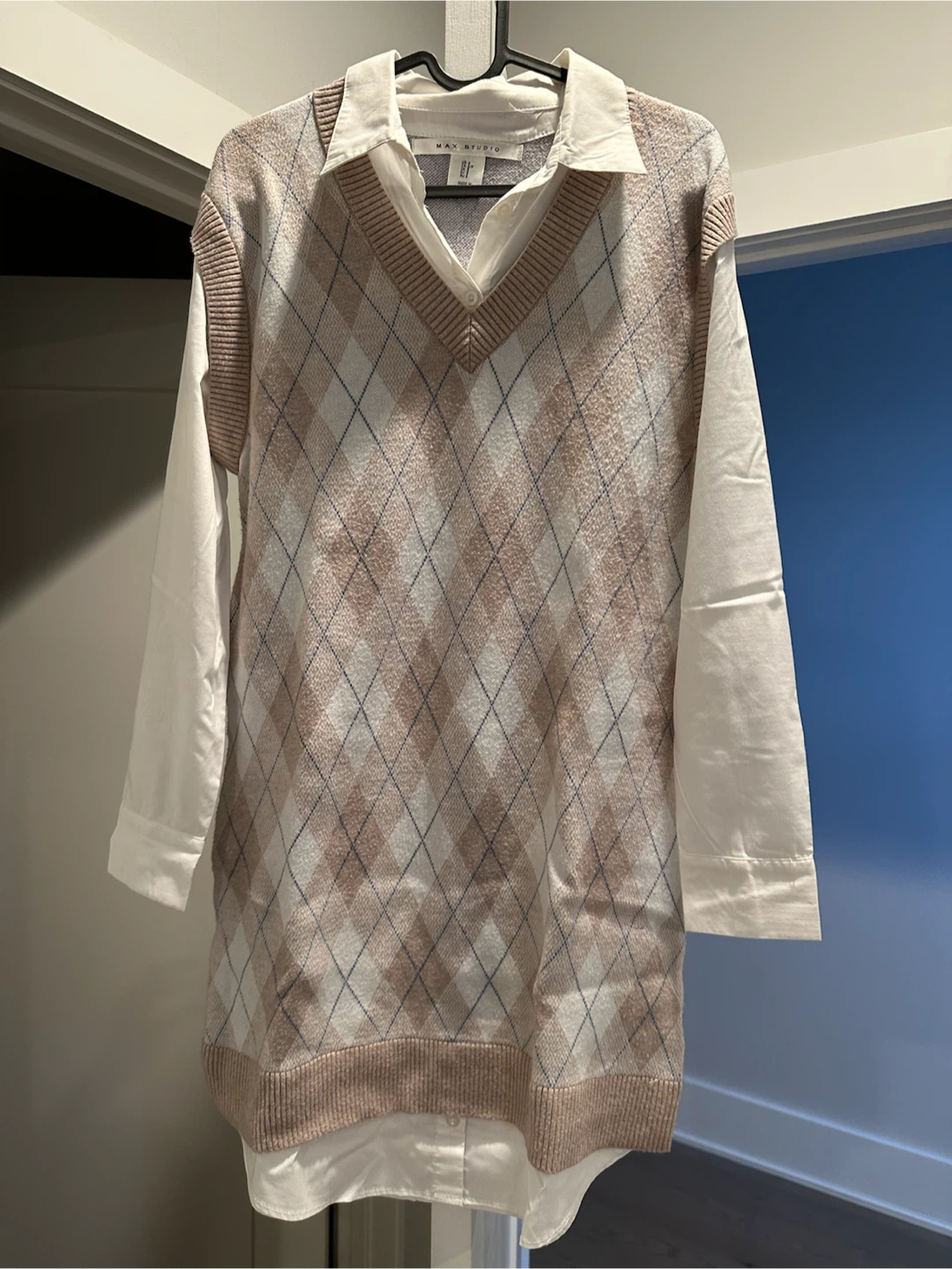 Max Studio Argyle Sweater Vest Shirt Combo