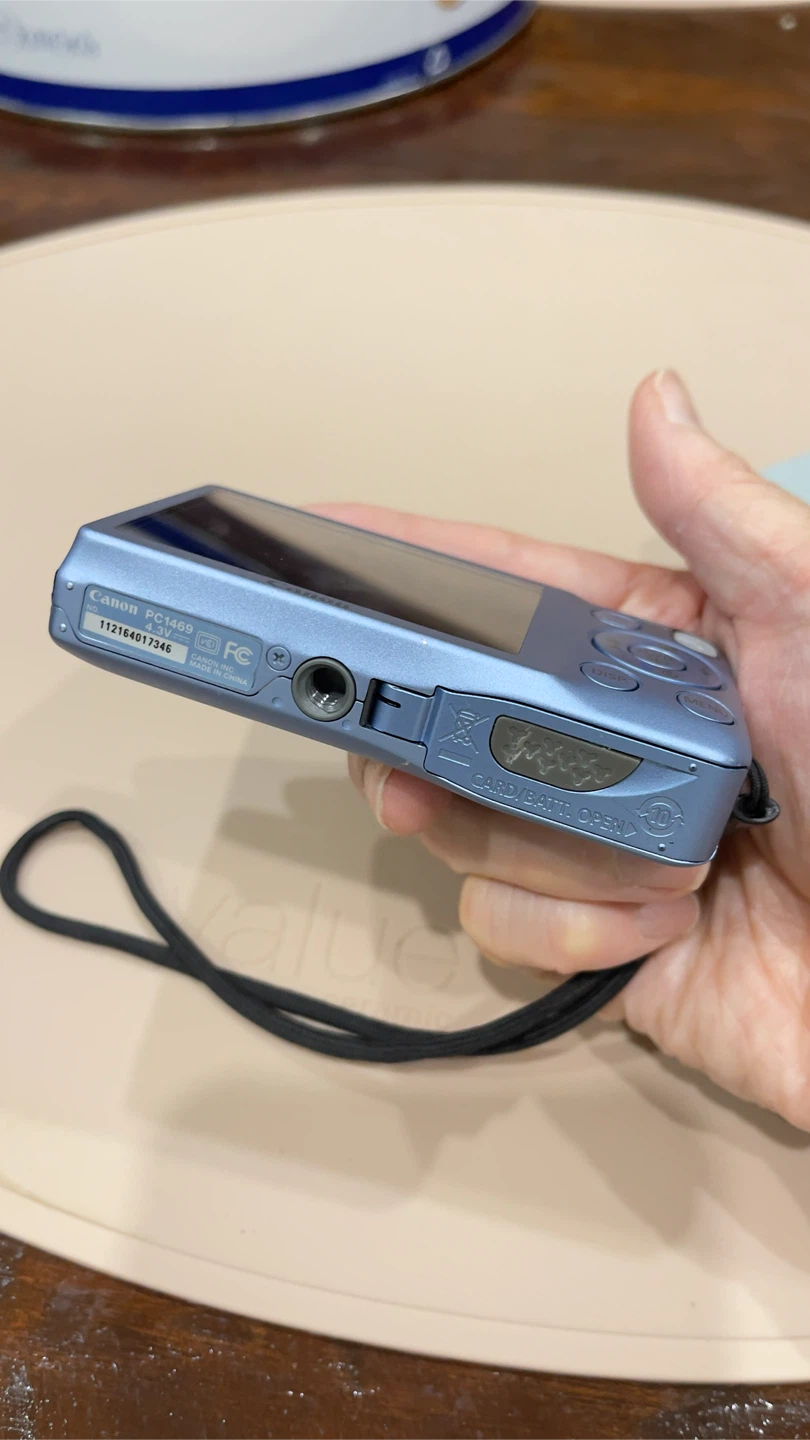 Canon PowerShot SD1300 IS Digital Camera - photo 4