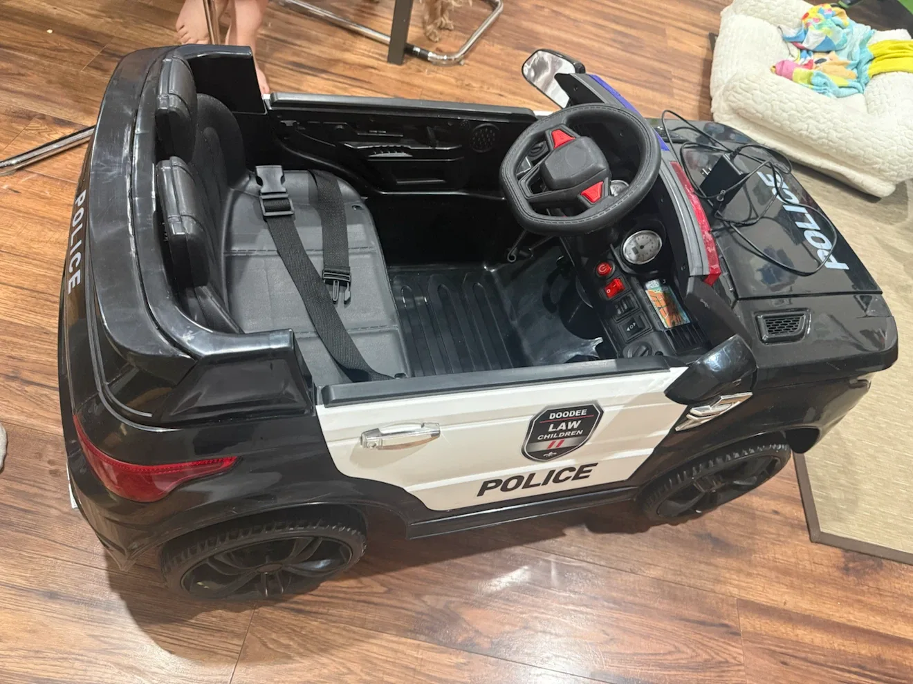Kids Police Ride-On Car with Remote - photo 2