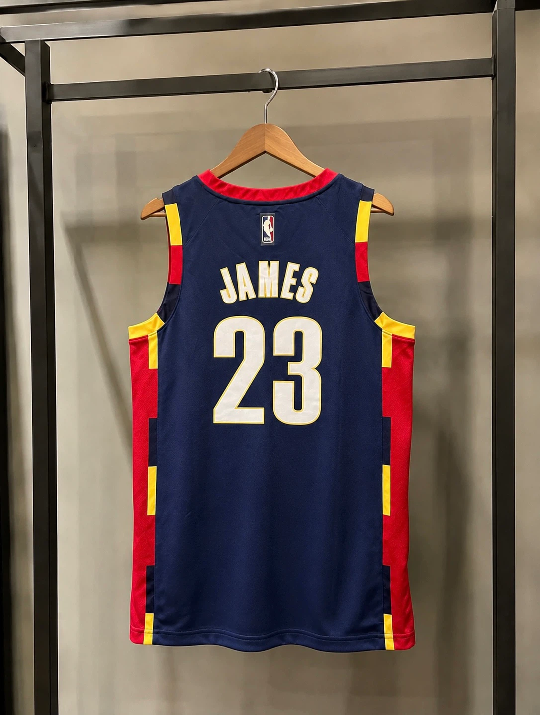 Nike LeBron James Navy Cleveland Cavaliers NBA Jersey - photo 3