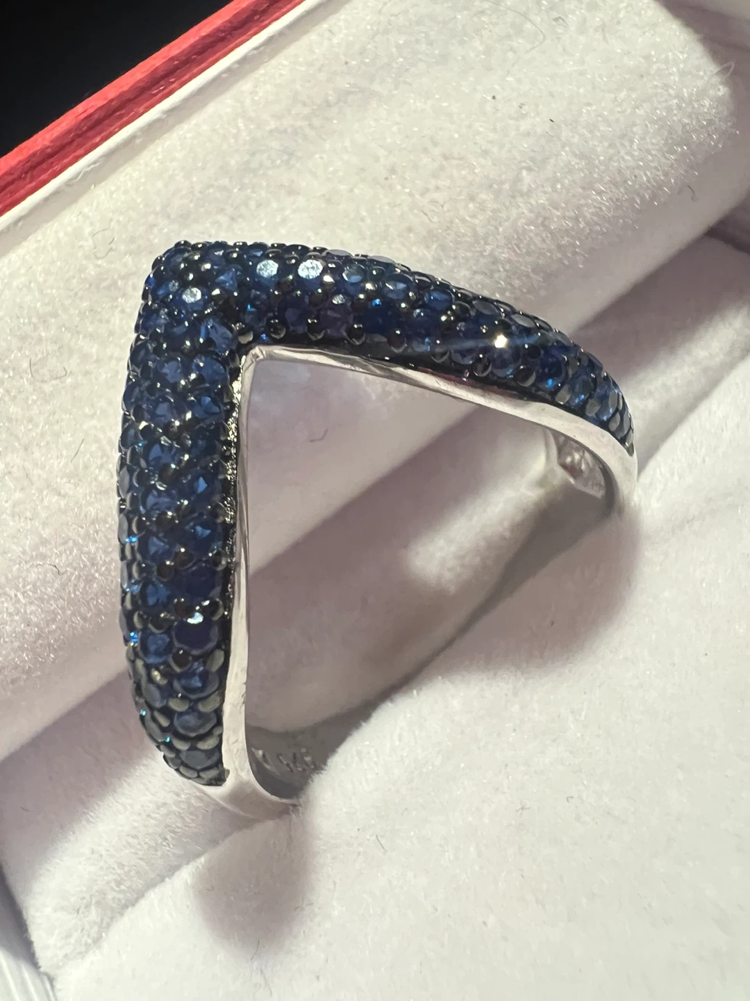 V-shaped blue crystals silver 925 ring - photo 5