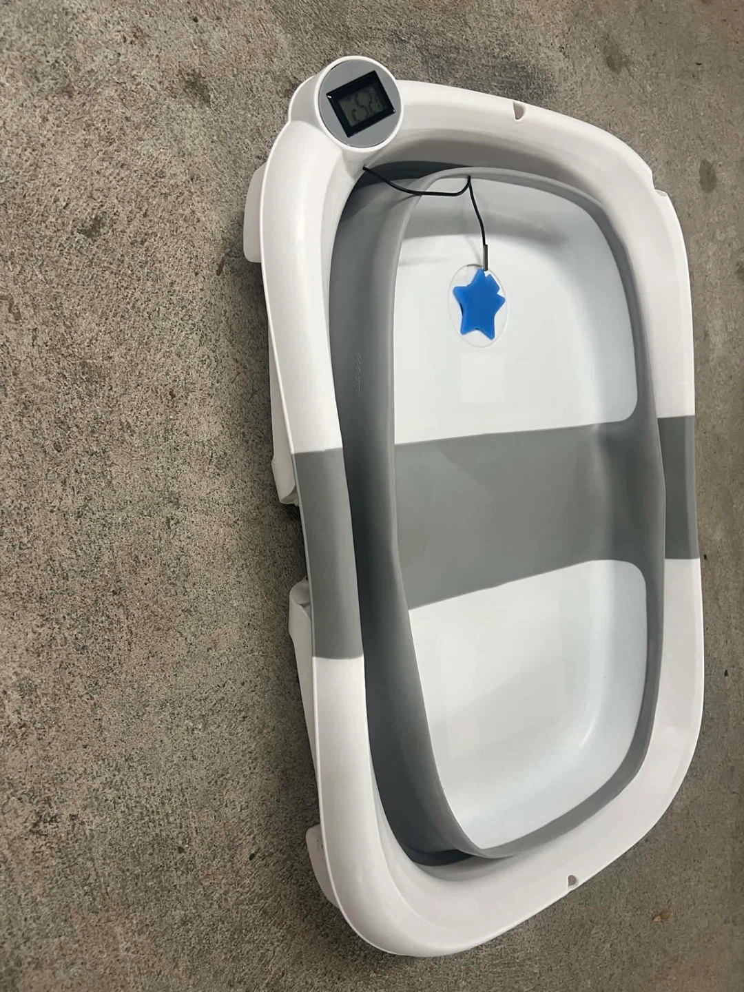 Collapsible Baby Bathtub with Temperature Display