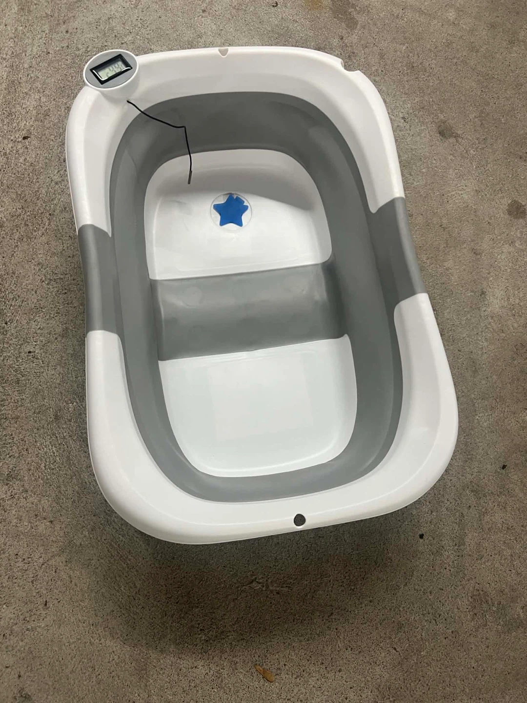 Collapsible Baby Bathtub with Temperature Display - photo 3