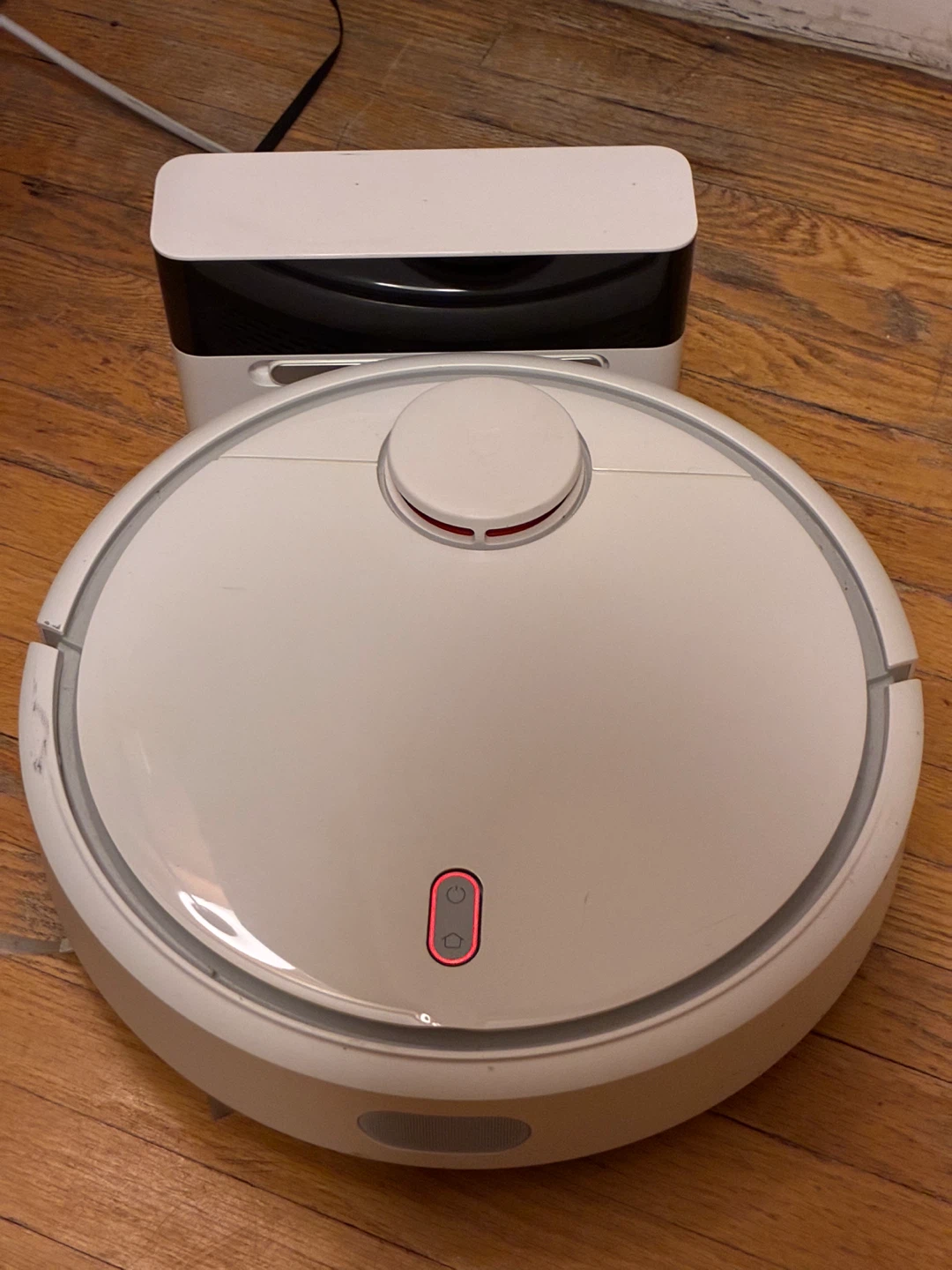 Xiaomi Mi Robot Vacuum – Working + Charging Dock - photo 4