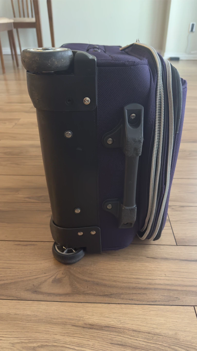 London Fog Purple Rolling Suitcase - photo 3
