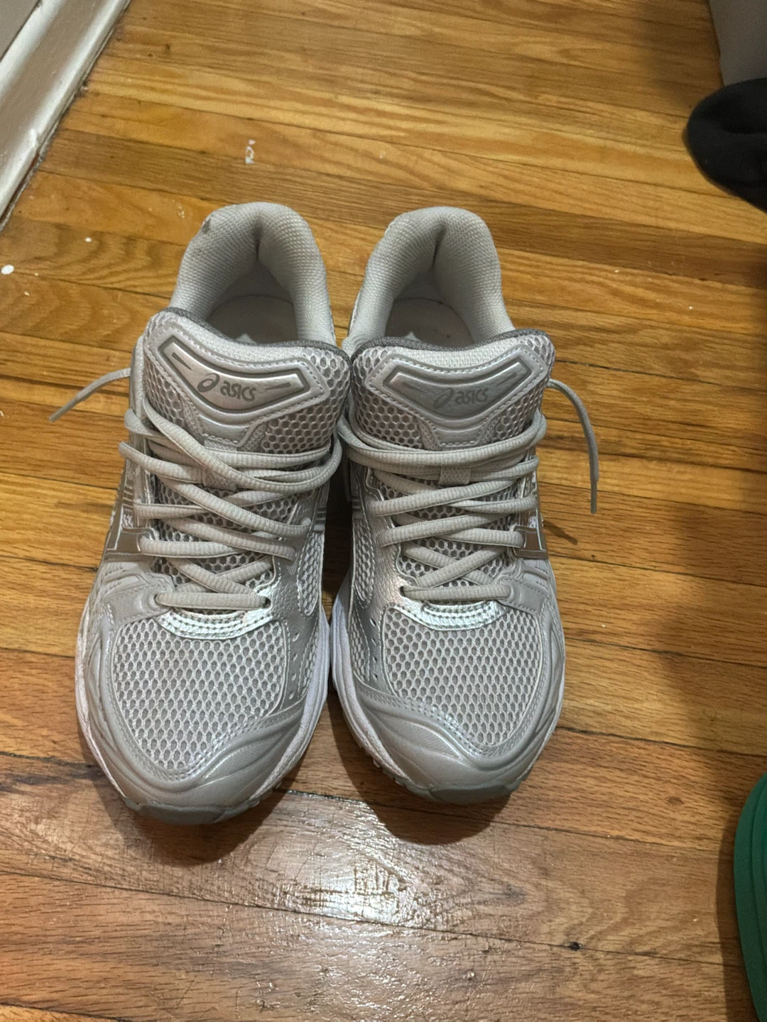 Asics Running Shoes Silver size 9 women - photo 2