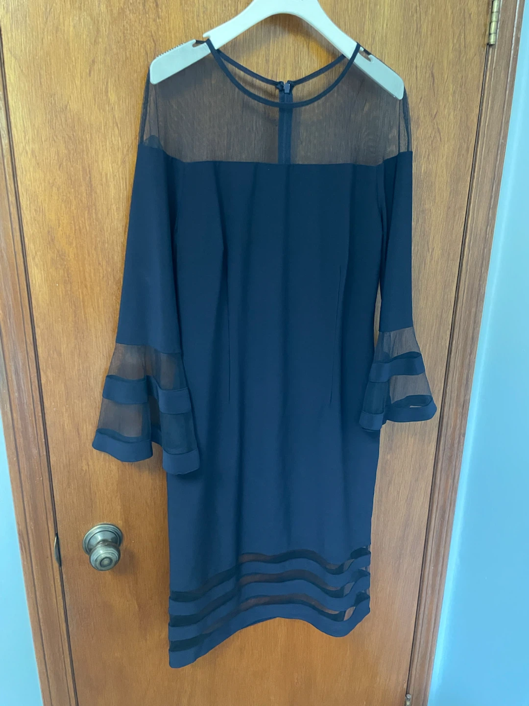 Black cocktail dress with mesh detail - photo 2