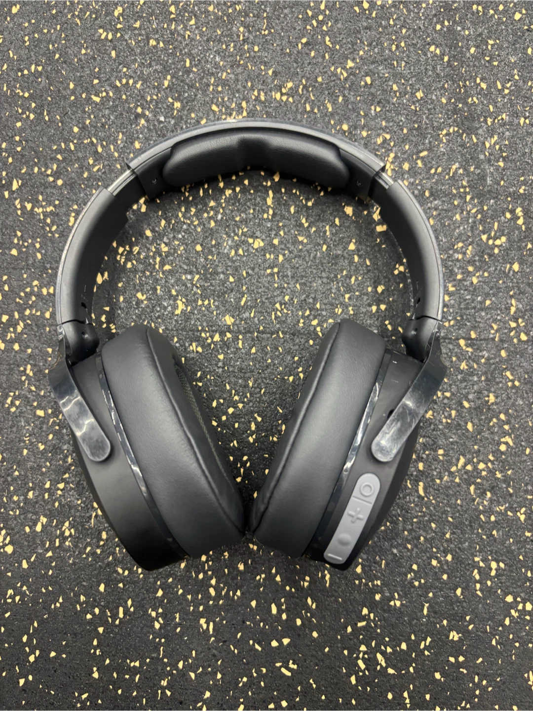 Black Over-Ear Headphones - photo 2