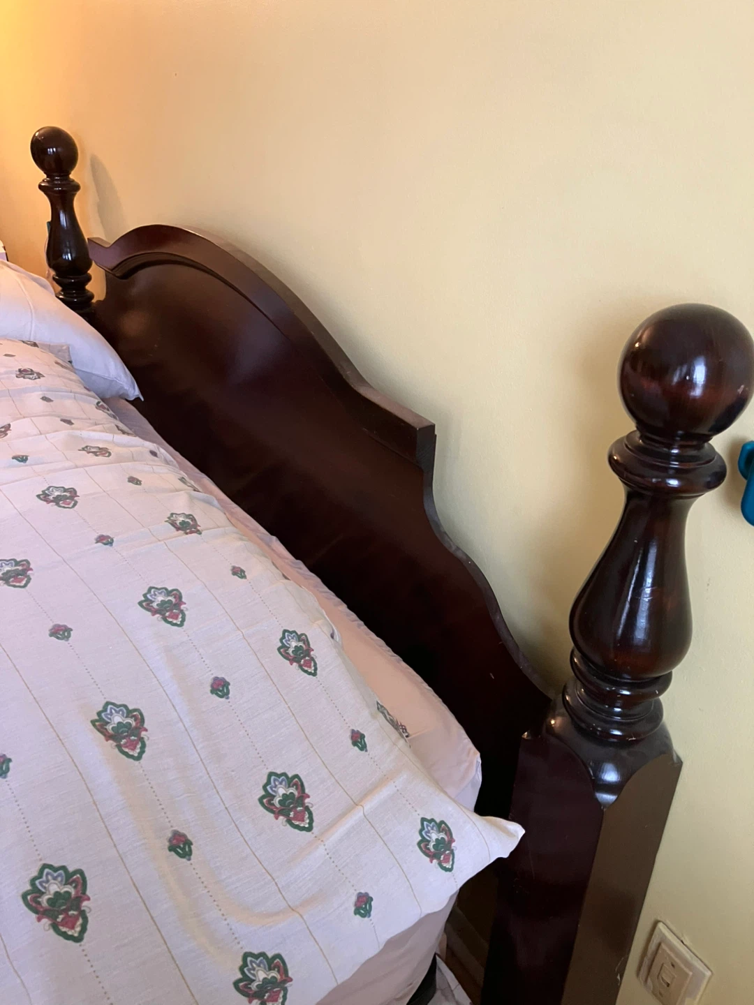 King Size Mattress, Bed & Headboard - photo 2