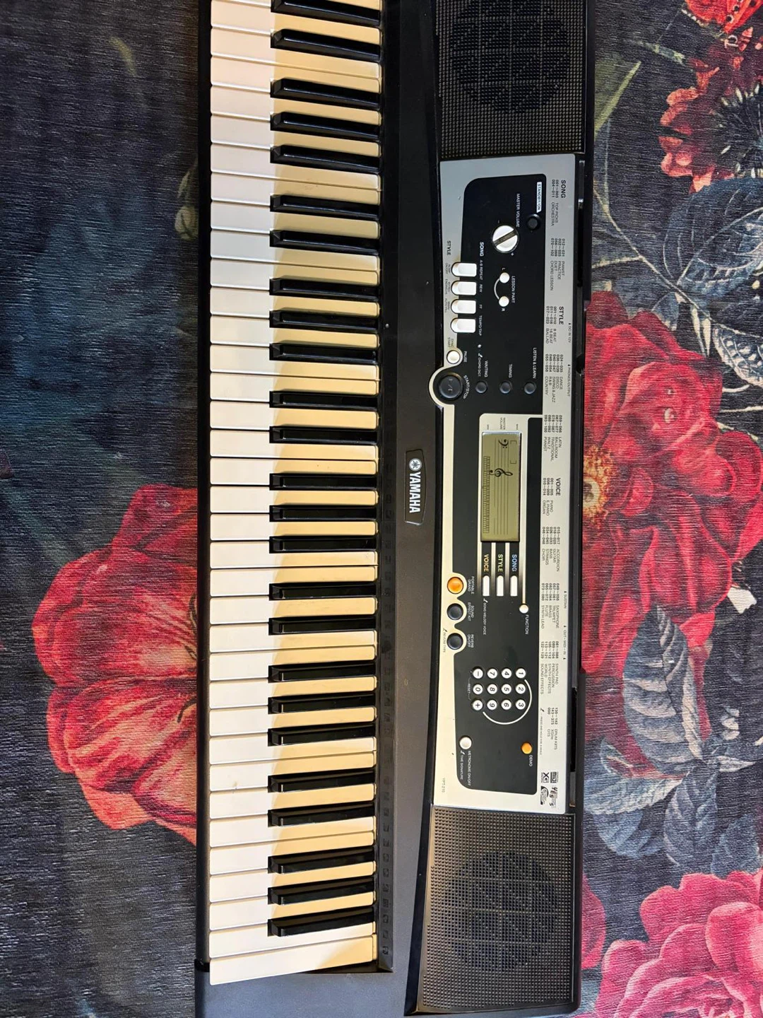 Yamaha YPT-210 Portable Keyboard - photo 5