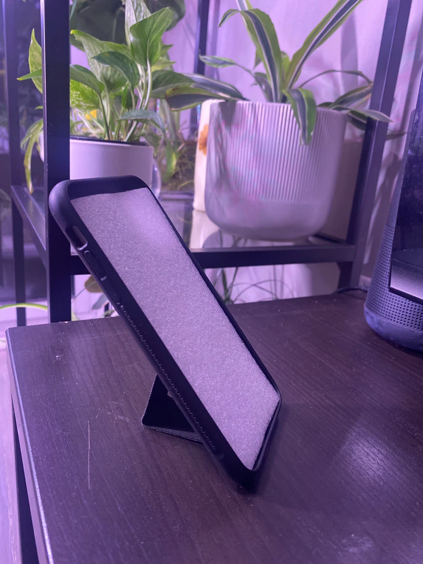 Brand new iPhone 11 case with magnetic stand - photo 3