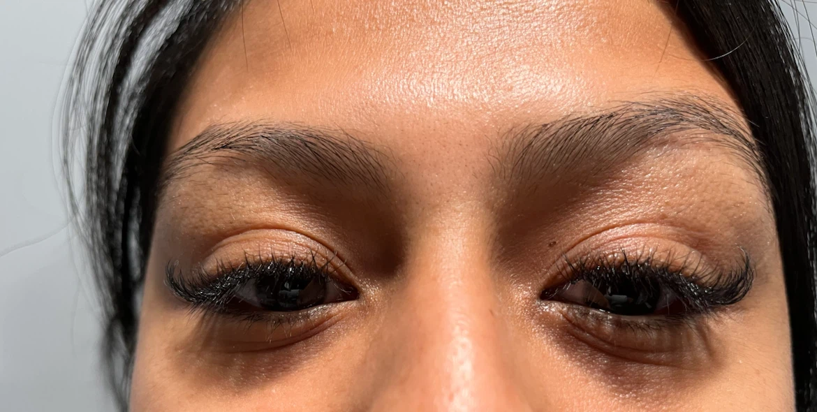 Eyelash Extensions Service