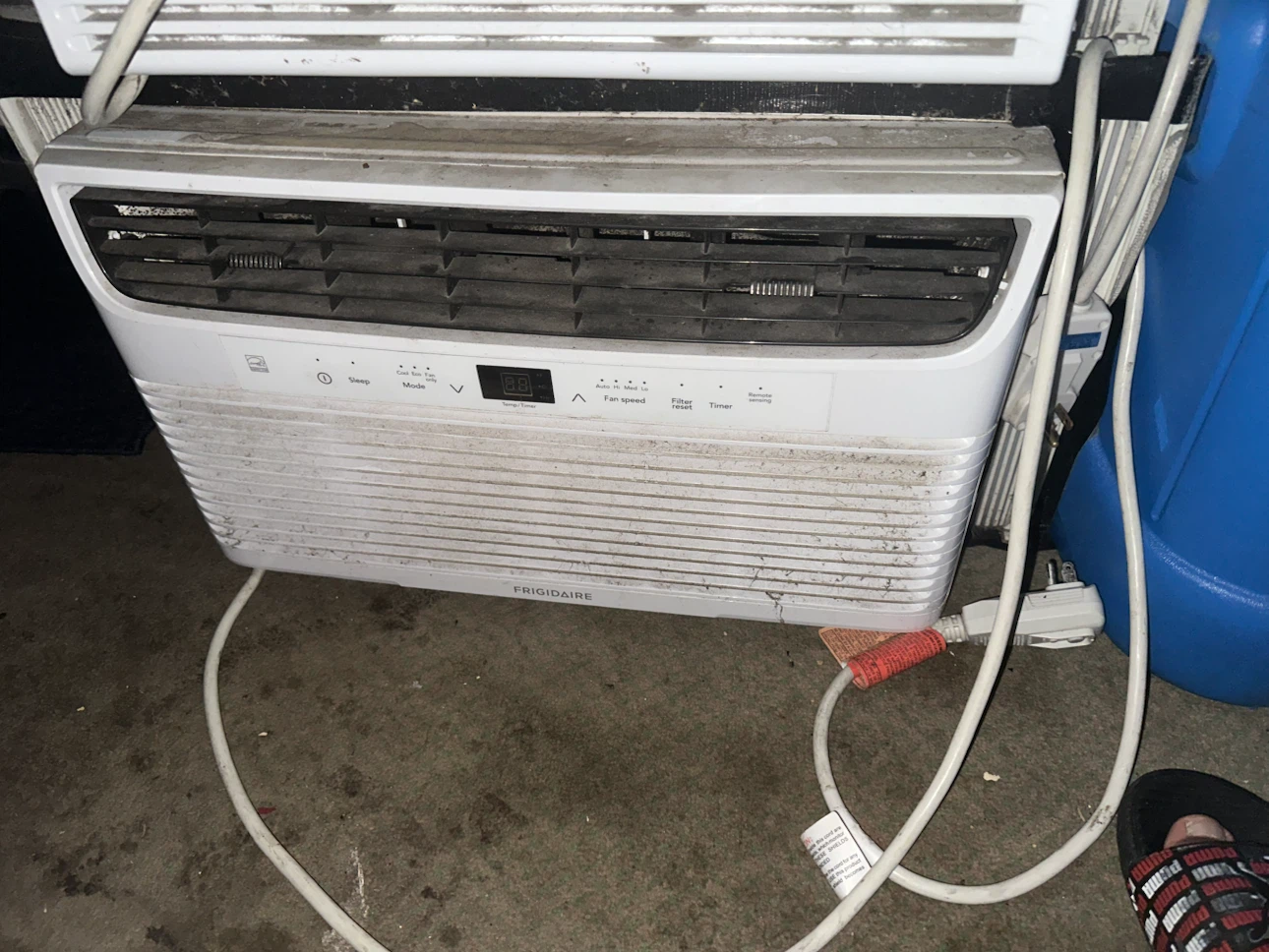 Frigidaire Window Air Conditioner FFRE0833U1