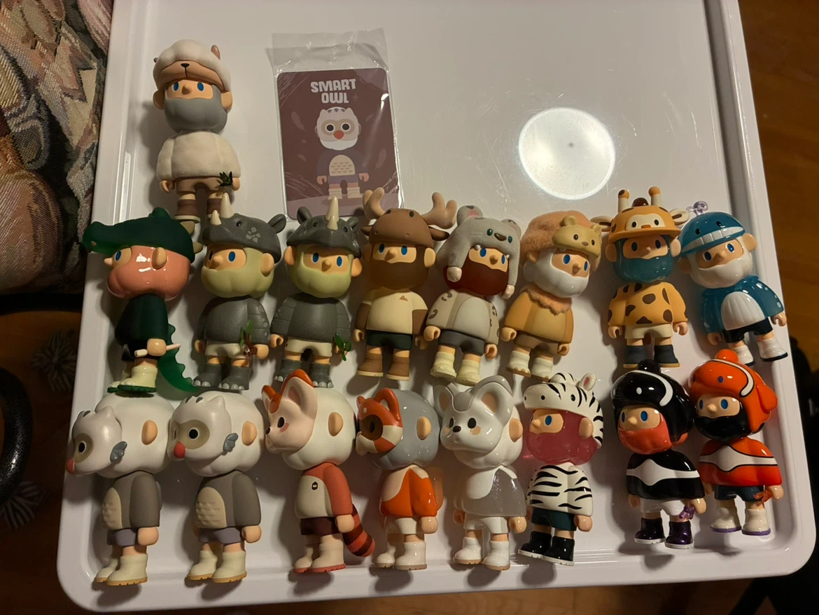 18 Collectible Figures / Blind Box Toys Bundle