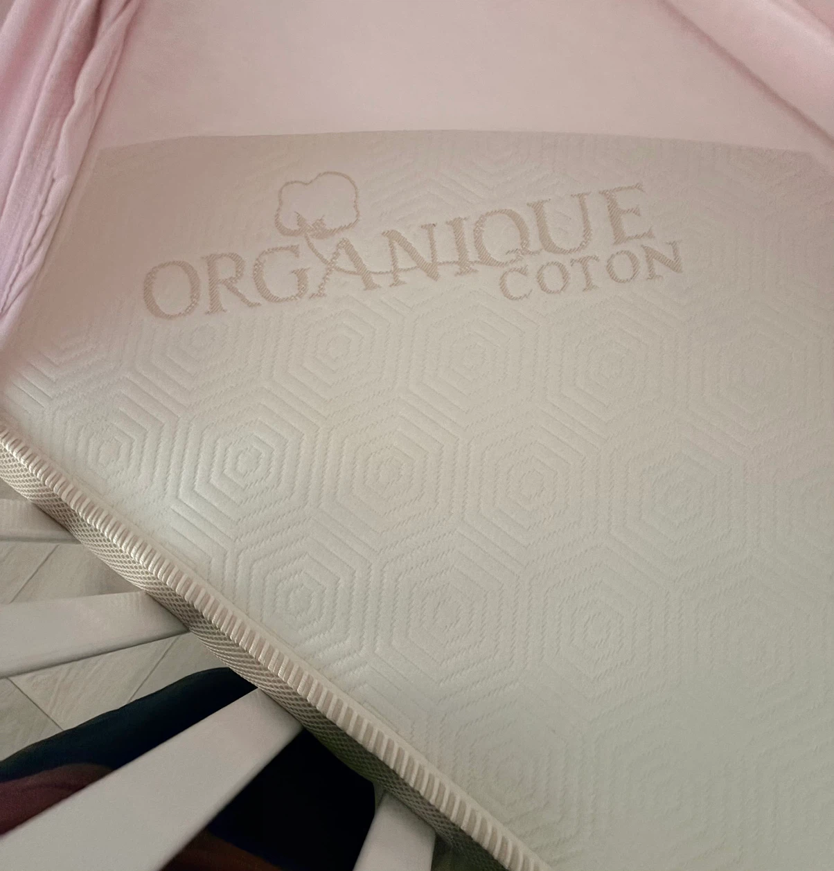 White crib and Organic 2-in-1 Cotton Baby Mattress - photo 3