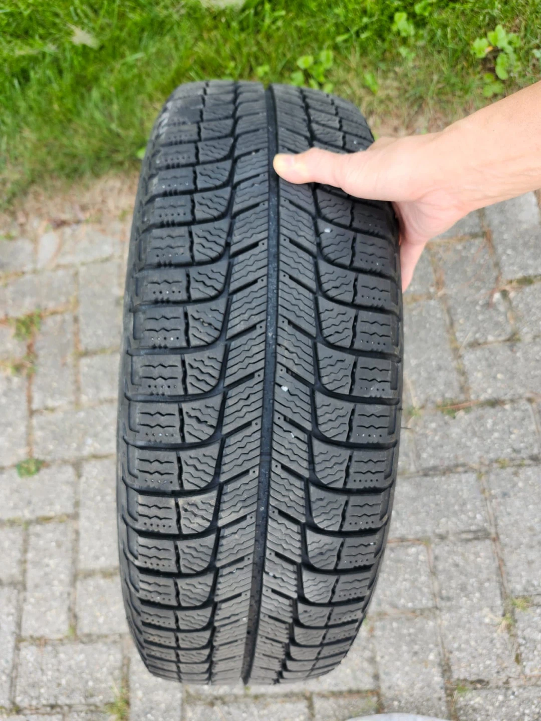 Michelin X-Ice Winter Tires with Rims - 195/65R15