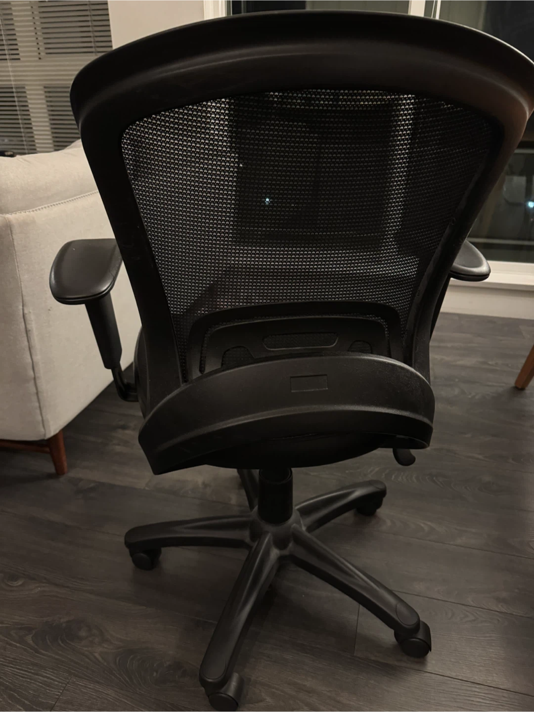 Staples black Mesh Office Chair - photo 3