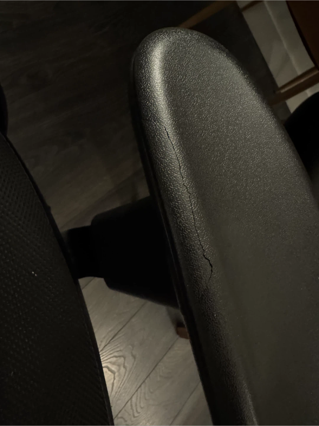 Staples black Mesh Office Chair - photo 5