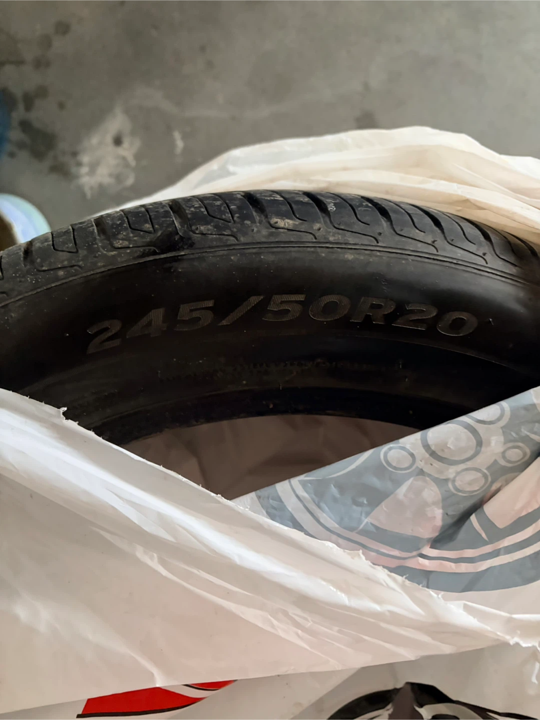 All season Set of 245/50R20 Tires