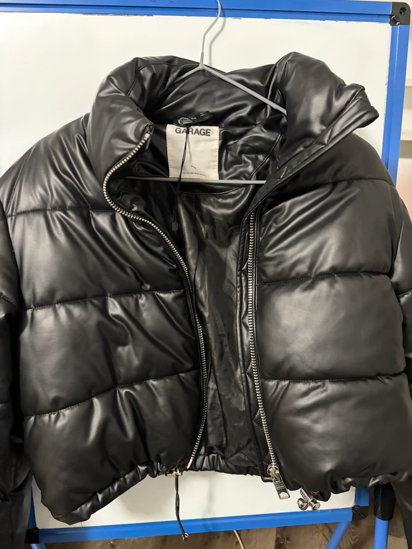 GARAGE Black Puffer Jacket - Size P/S