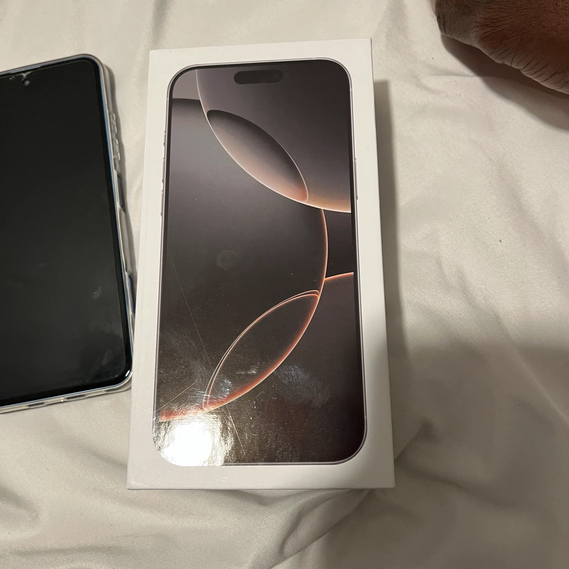 16 Pro Max Smartphone