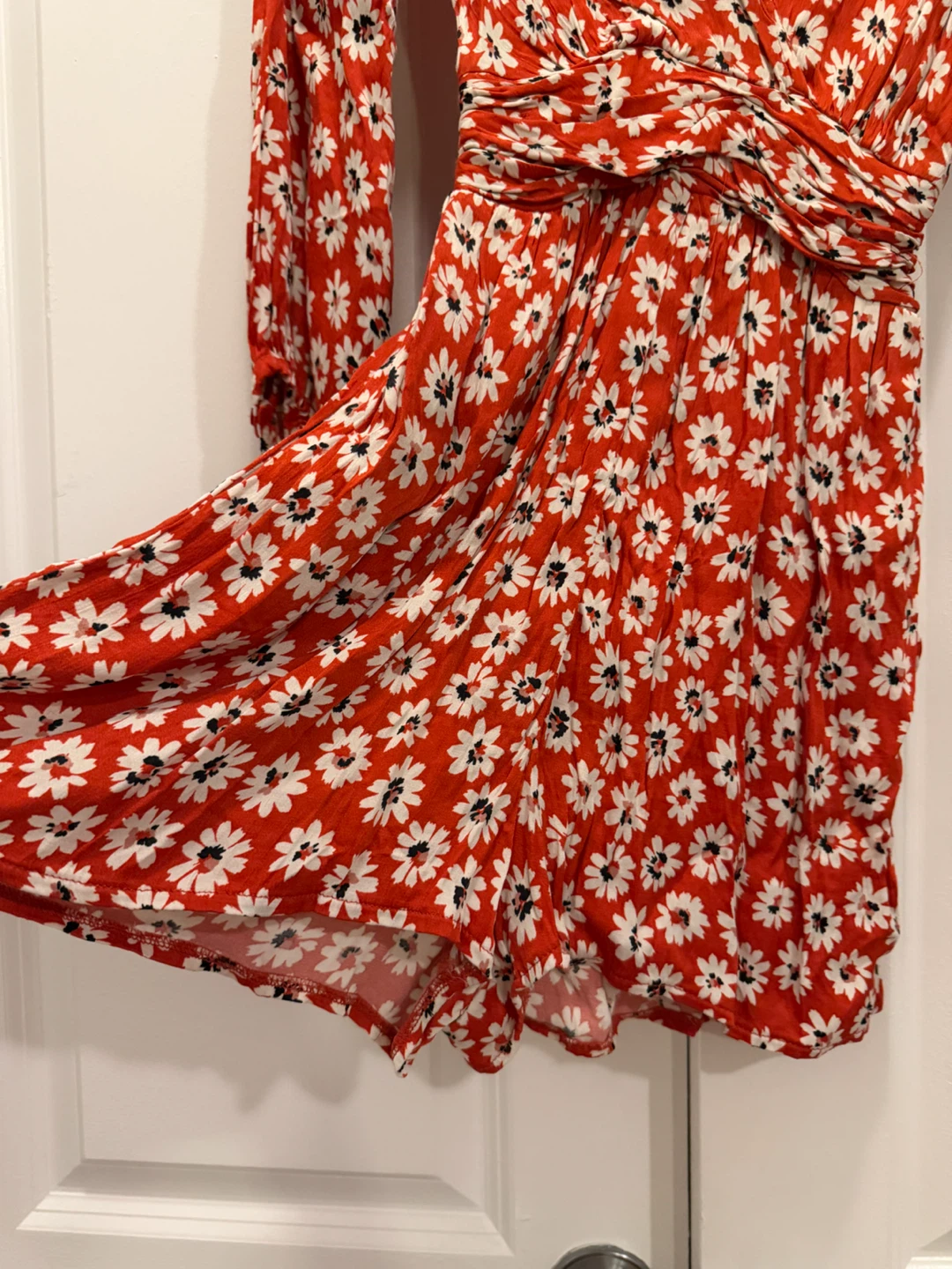 Red Daisy Print Romper - photo 2