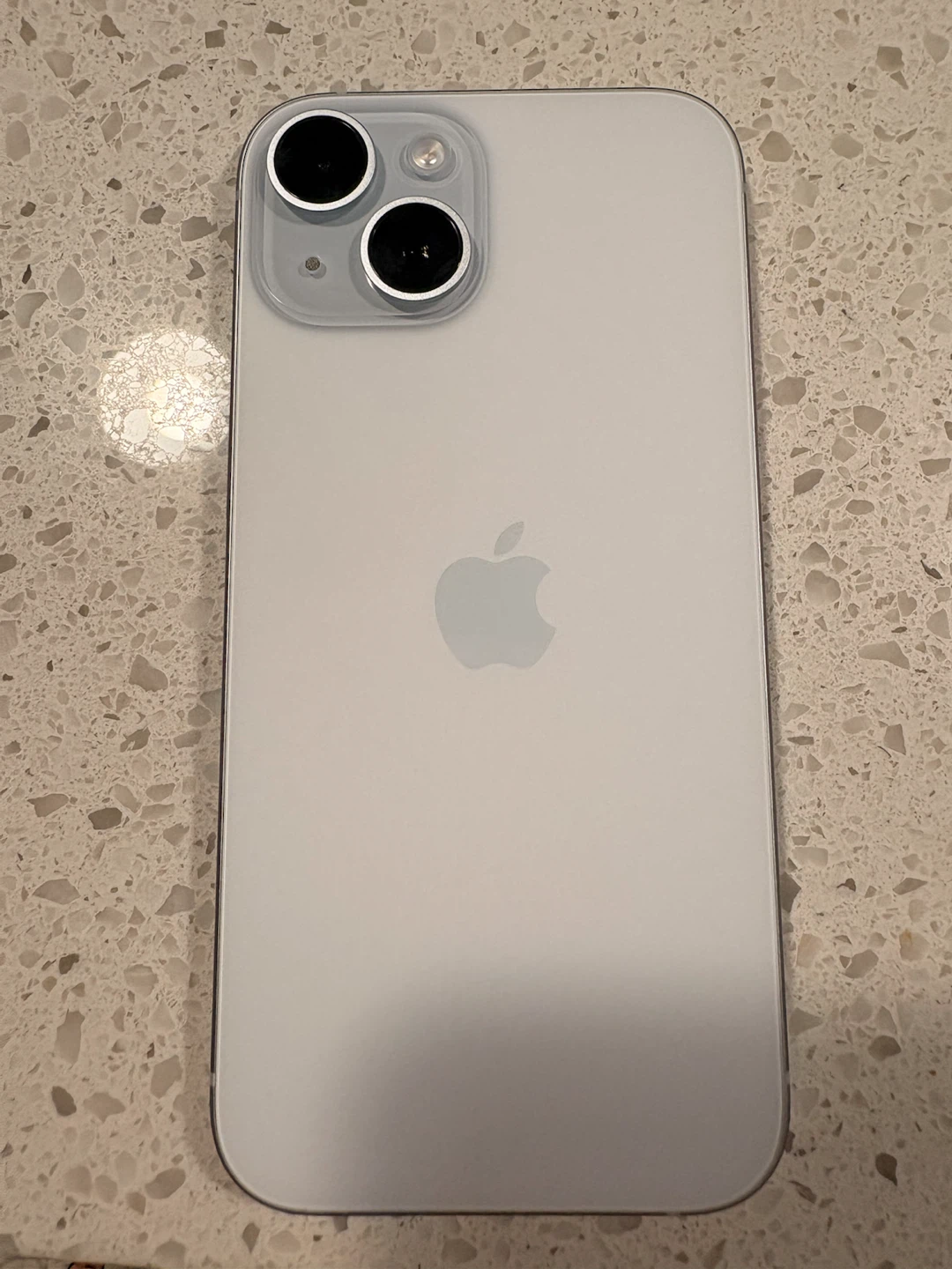 Apple iPhone 15 - 128 GB - White - photo 2