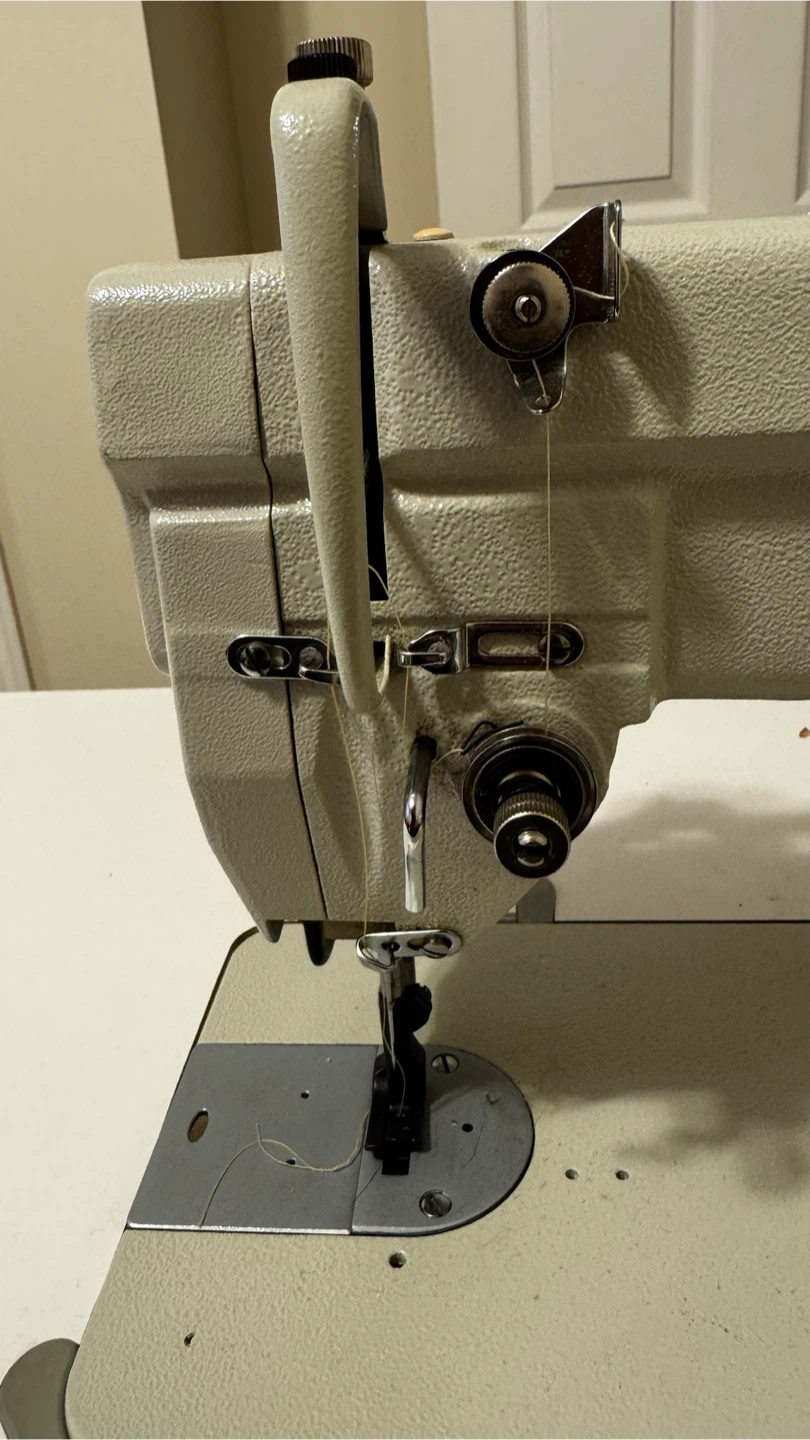 Titan TN-650BL Industrial Sewing Machine - photo 3