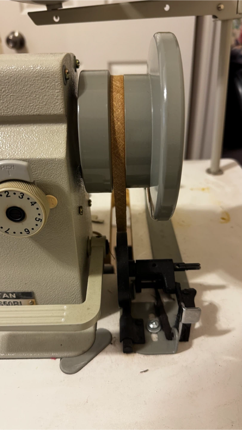 Titan TN-650BL Industrial Sewing Machine - photo 4