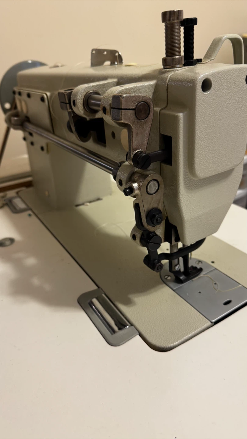 Titan TN-650BL Industrial Sewing Machine - photo 5