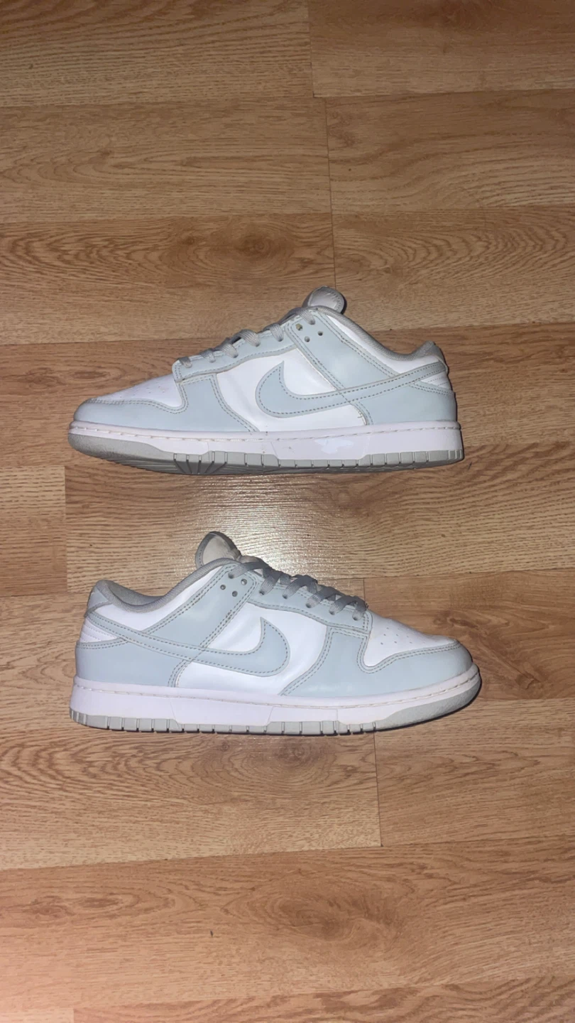 Size 9.5 men’s dunk low grey fog 20$