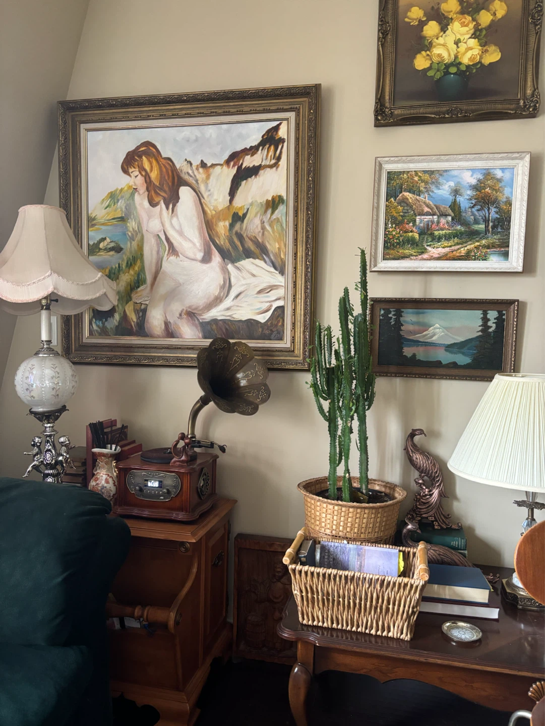 ECLECTIC VINTAGE / ANTIQUES — EDMONTON