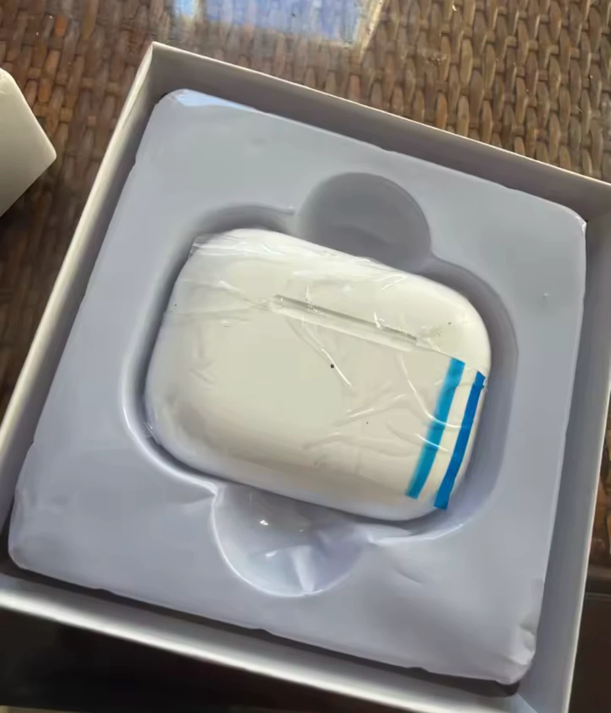 AirPods - photo 3