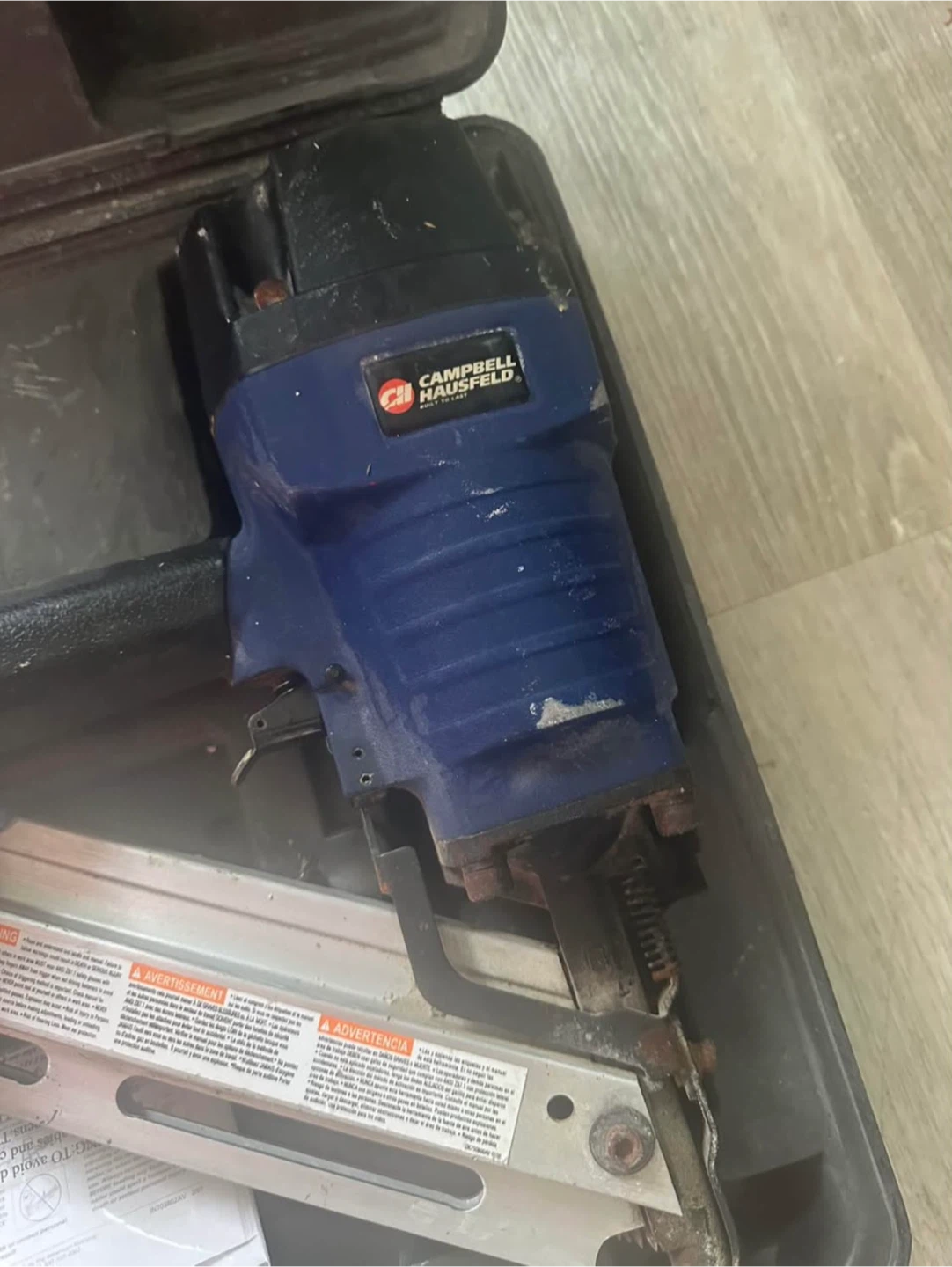 Campbell Hausfeld Nail Gun with Case and Allen Keys - photo 2