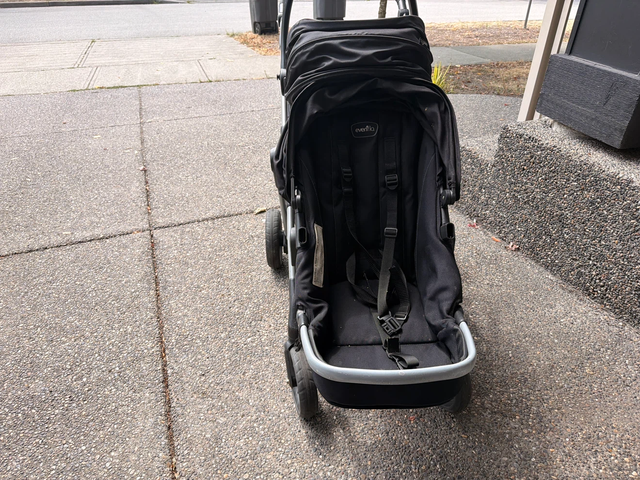 Evenflo Pivot Xpand Travel System Stroller & Car Seat - photo 4