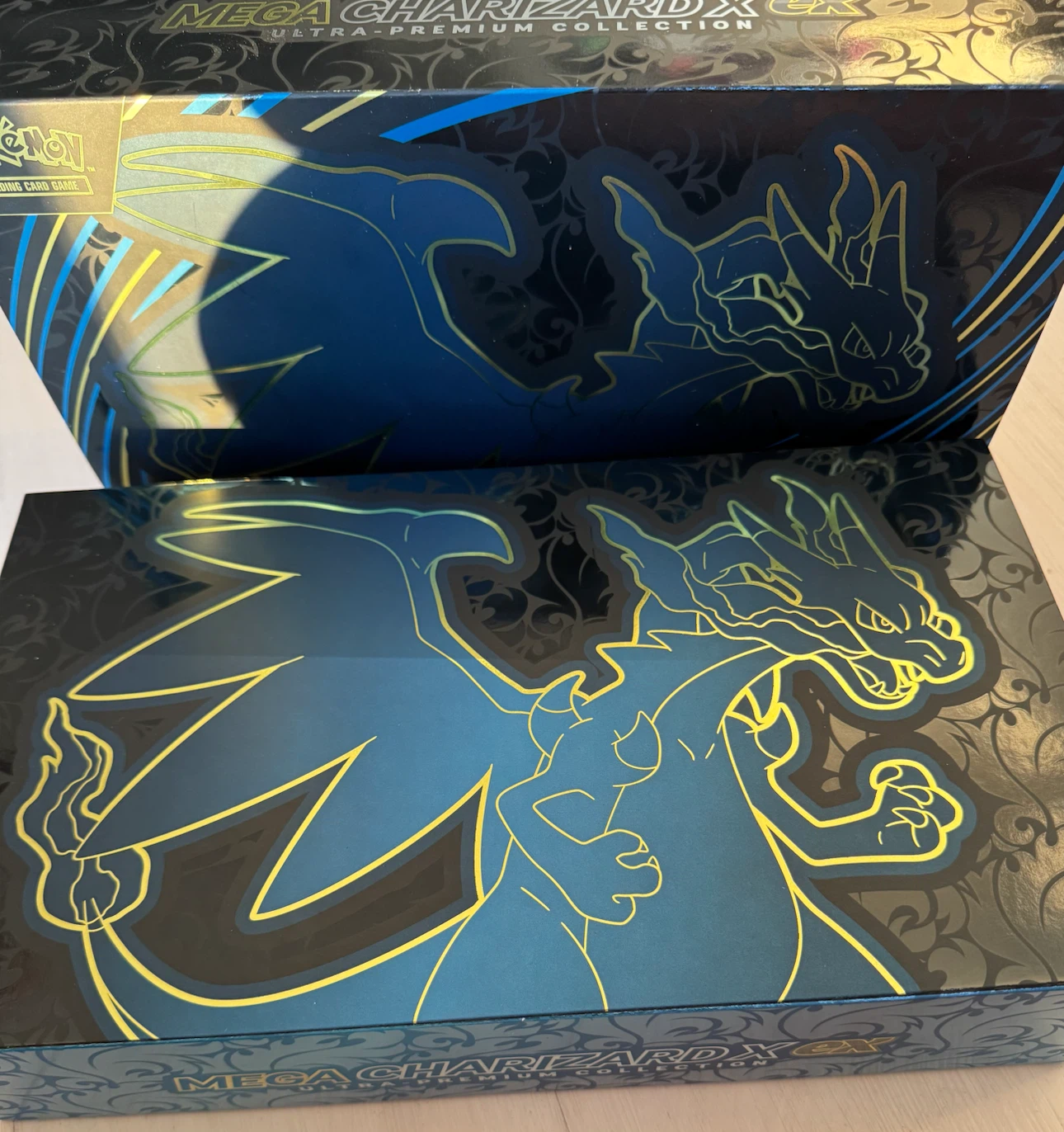 Charizard upc box accessories - photo 2