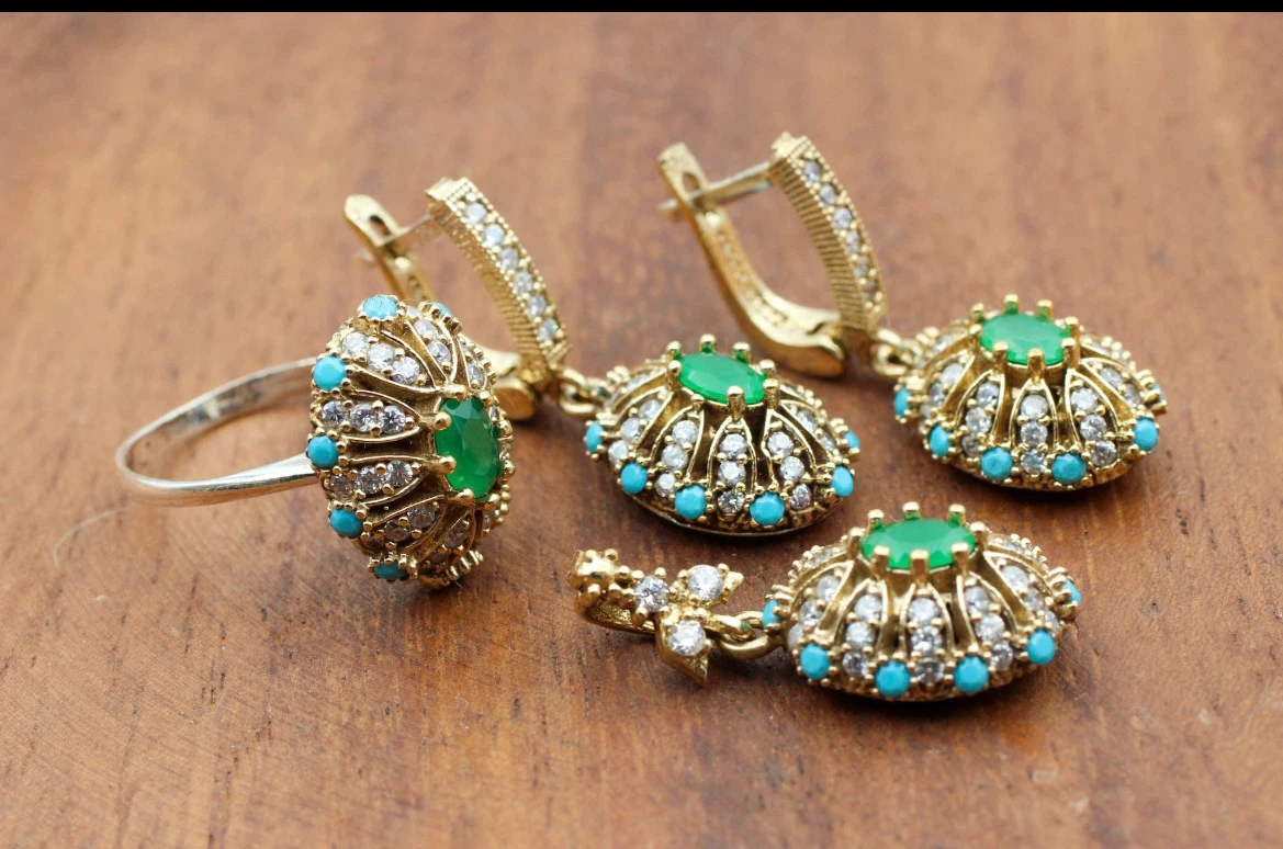 Sterling Silver authentic emerald and turquoise jewellery set