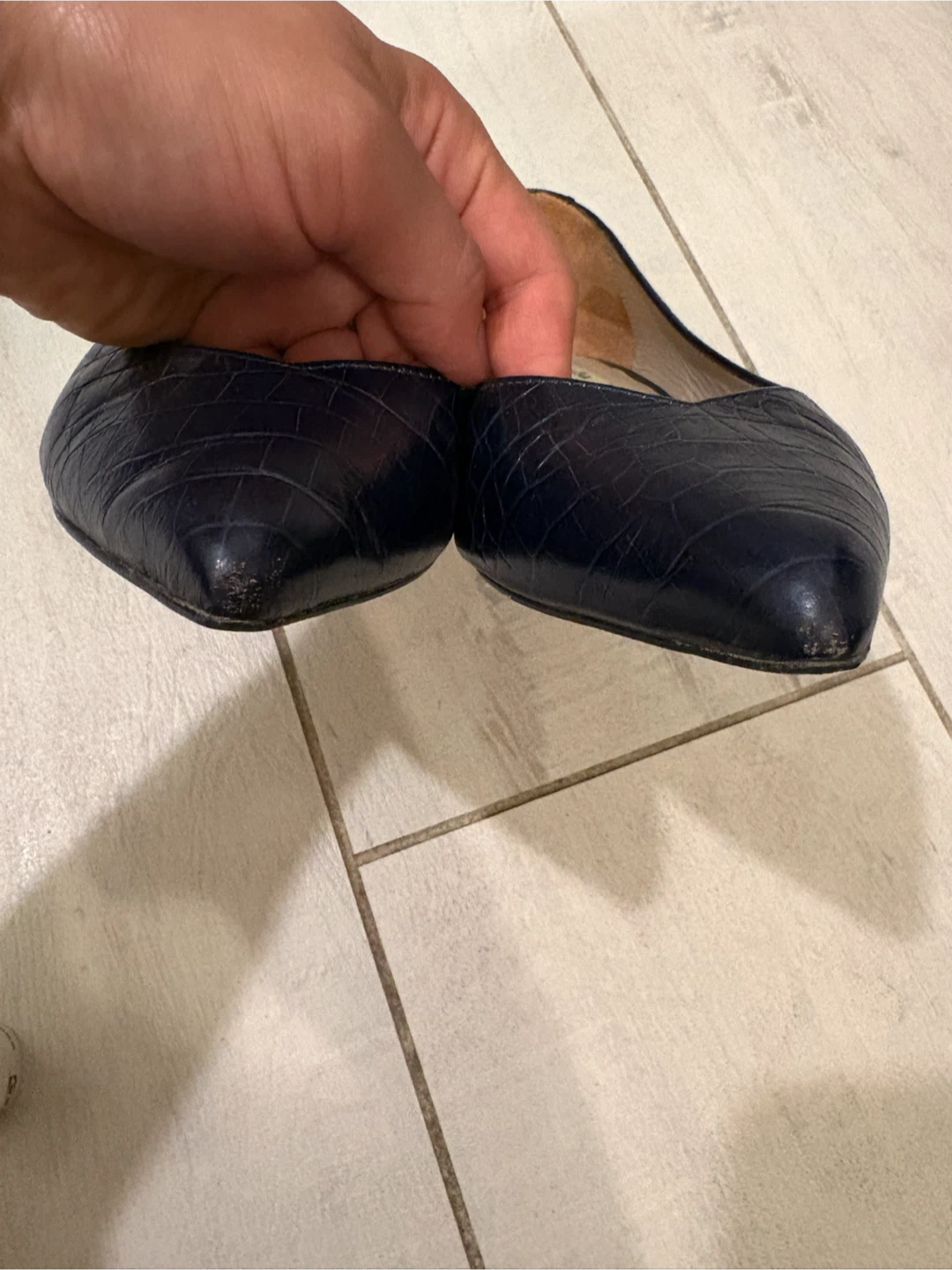 Massimo Dutti Navy Croc Embossed Pointed Toe Flats Size 38 - photo 2