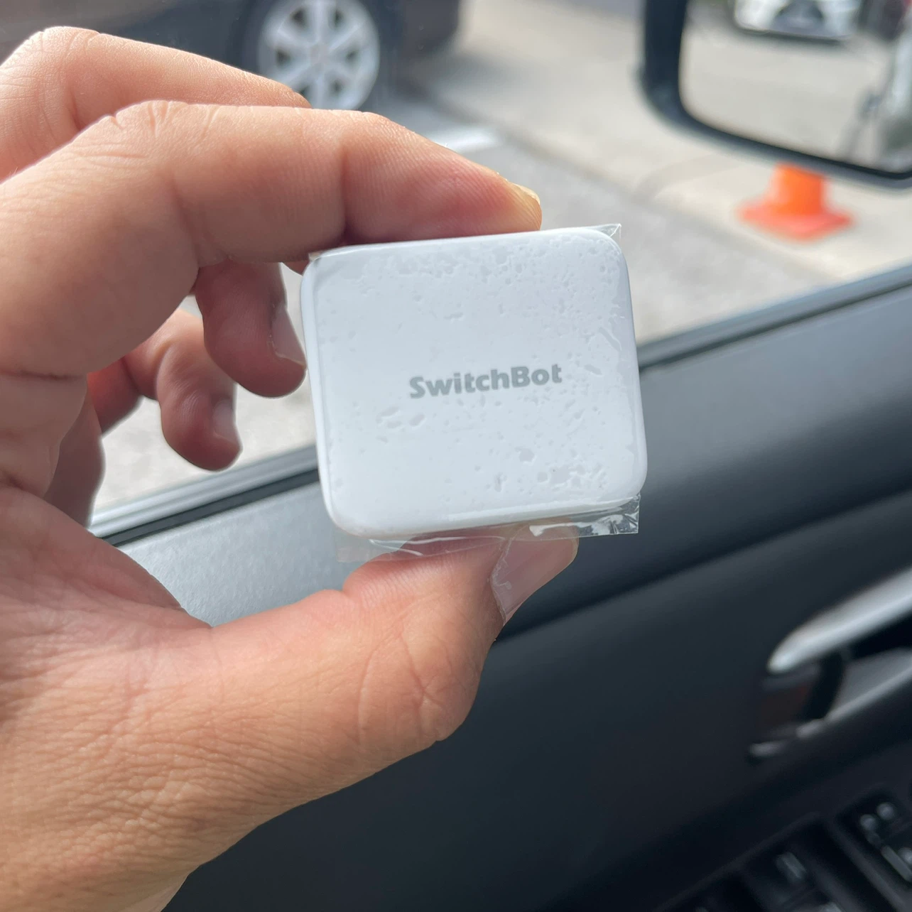 New SwitchBot Bot Smart Switch Controller - photo 5