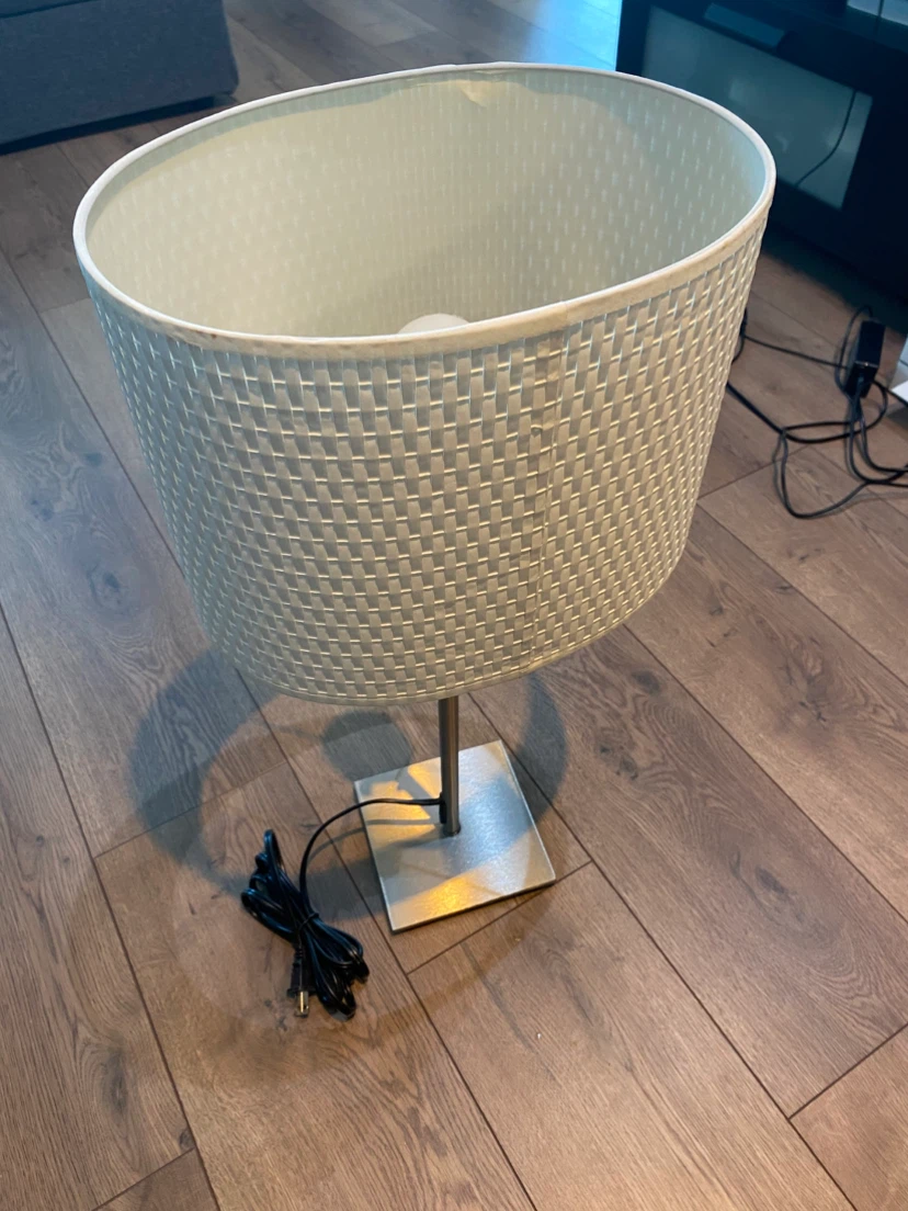 Modern Table Lamp with Woven Shade - photo 2