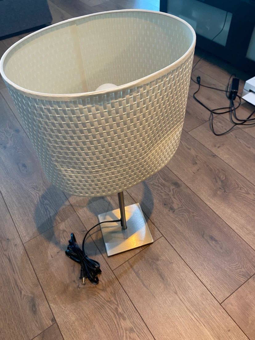 Modern Table Lamp with Woven Shade - photo 3