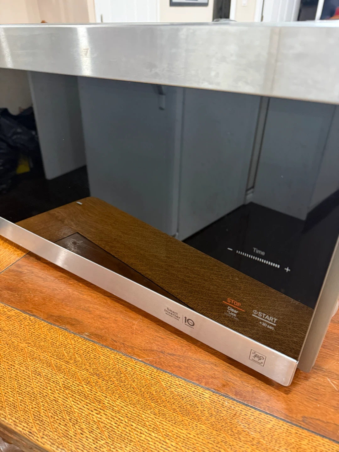 LG Smart Inverter Microwave Oven LMC1575SST - photo 5