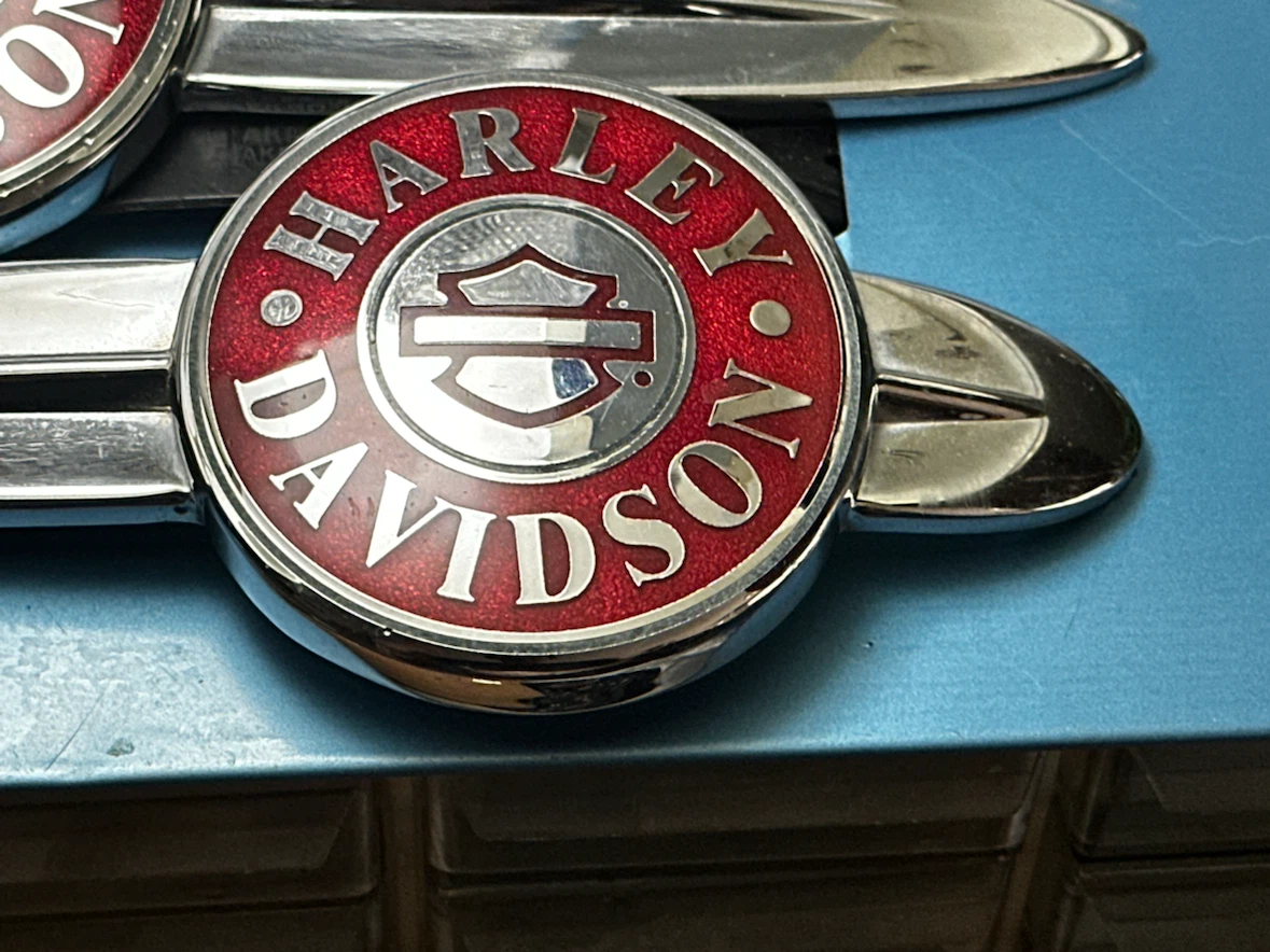 OEM Harley Softail Deluxe Red Chrome Fuel Tank Emblems - photo 2