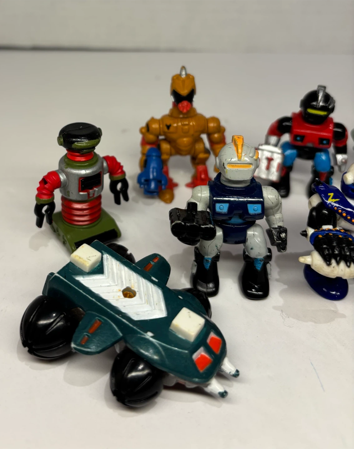 Lot of 8 Vintage Robot Micro Machines - photo 2