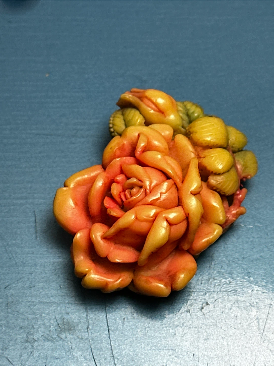 Vintage Japan Molded Celluloid Coral Rose Dress Clip - photo 2
