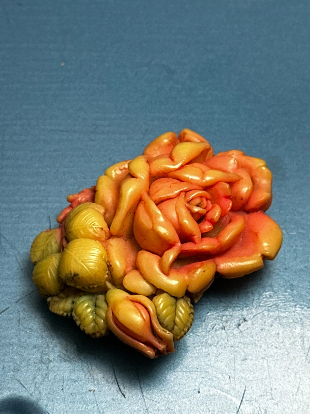 Vintage Japan Molded Celluloid Coral Rose Dress Clip - photo 4