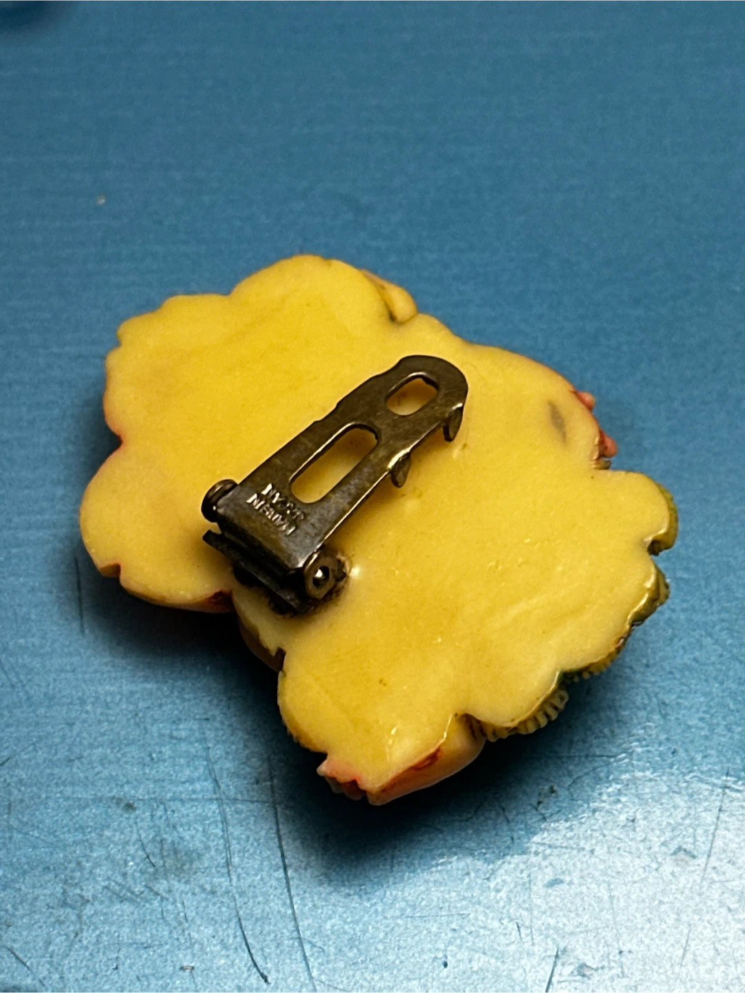 Vintage Japan Molded Celluloid Coral Rose Dress Clip - photo 5