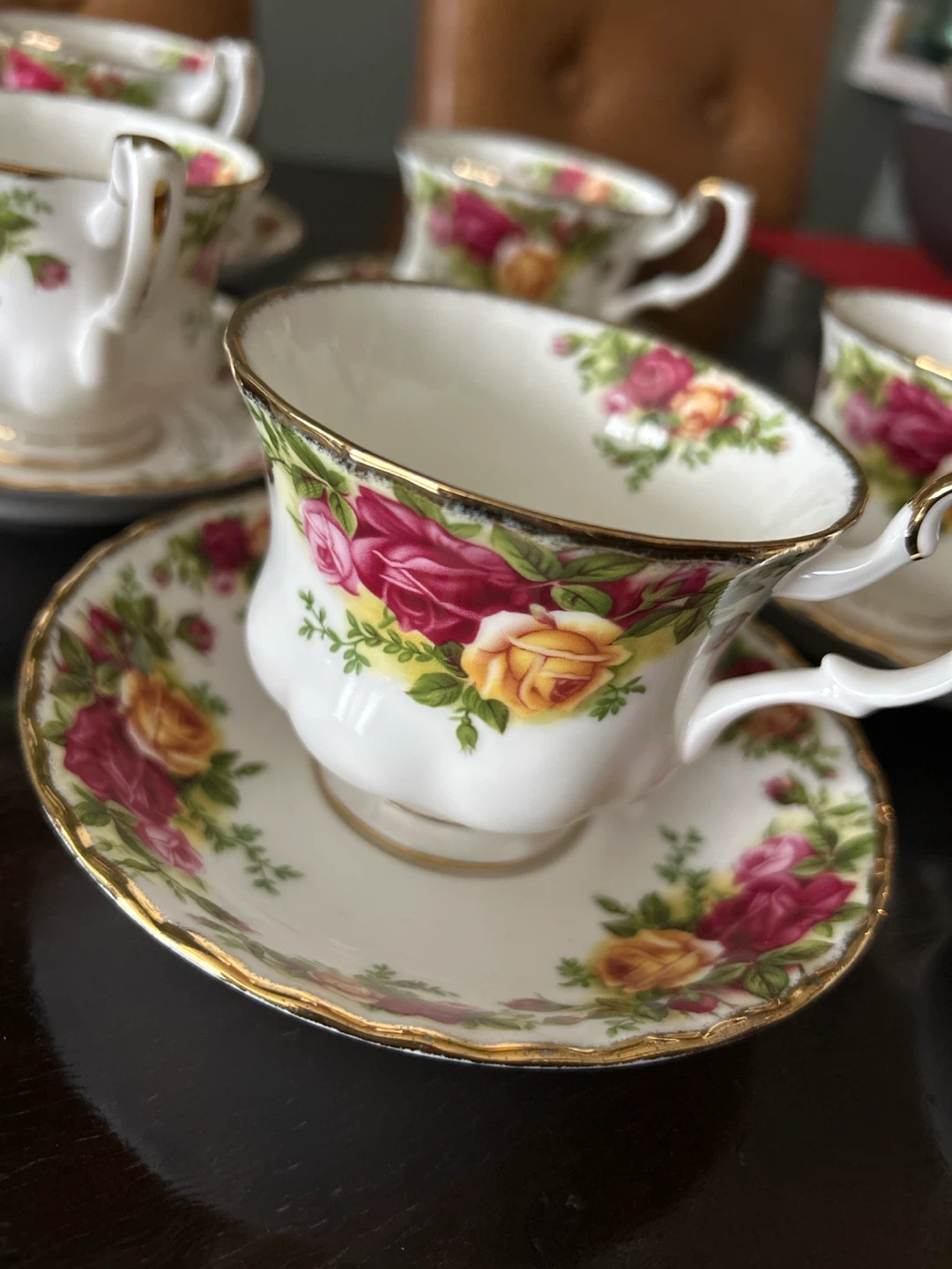 Royal Albert "Old Country Roses" Teacup & Saucer Set - photo 2
