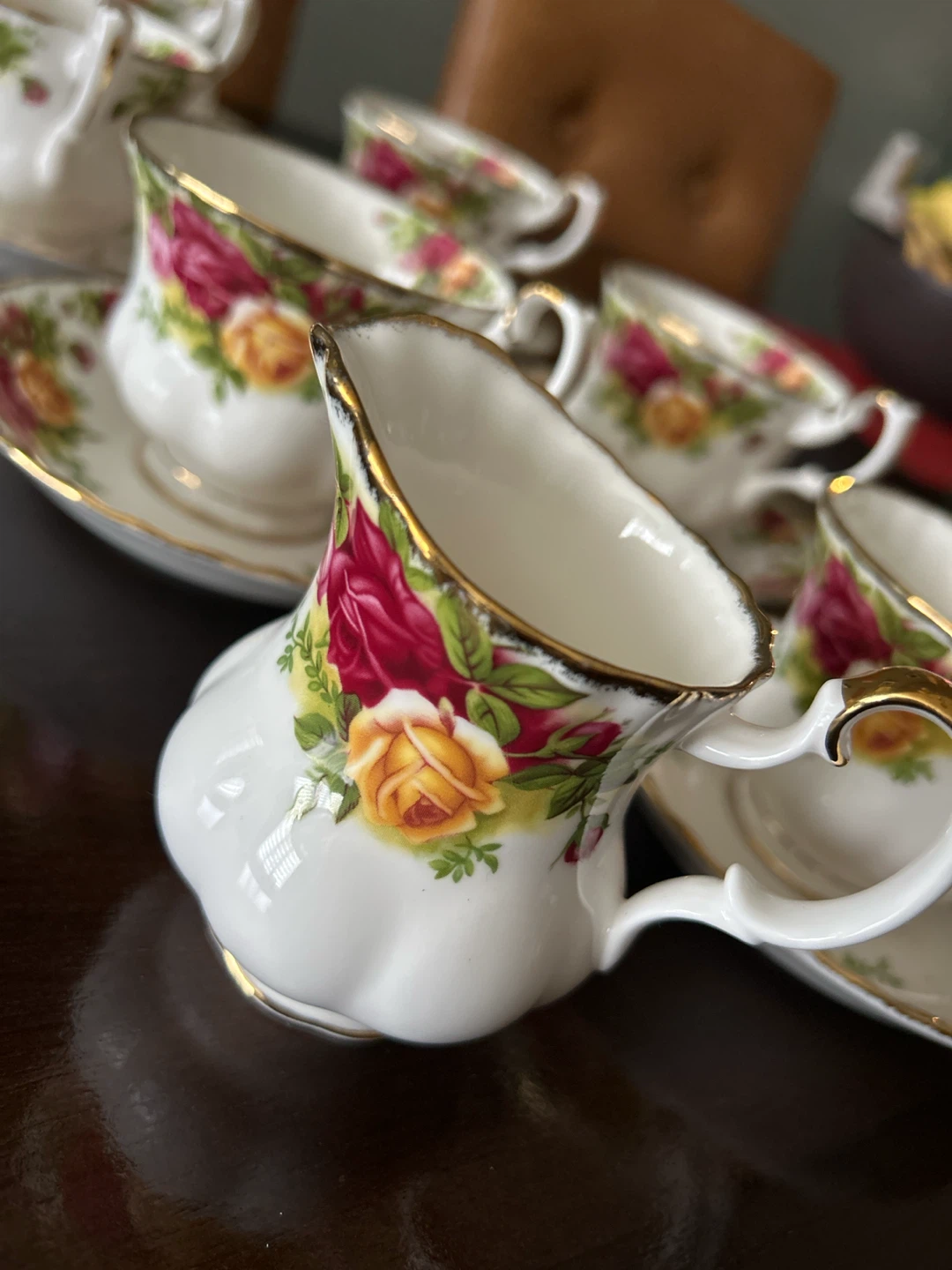 Royal Albert "Old Country Roses" Teacup & Saucer Set - photo 5